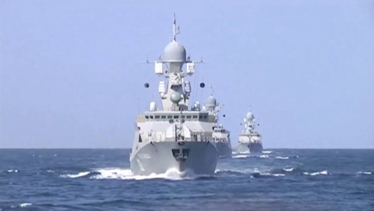 Grupo de ataque de la Marina de EE.UU. se dirige al mar Mediterráneo