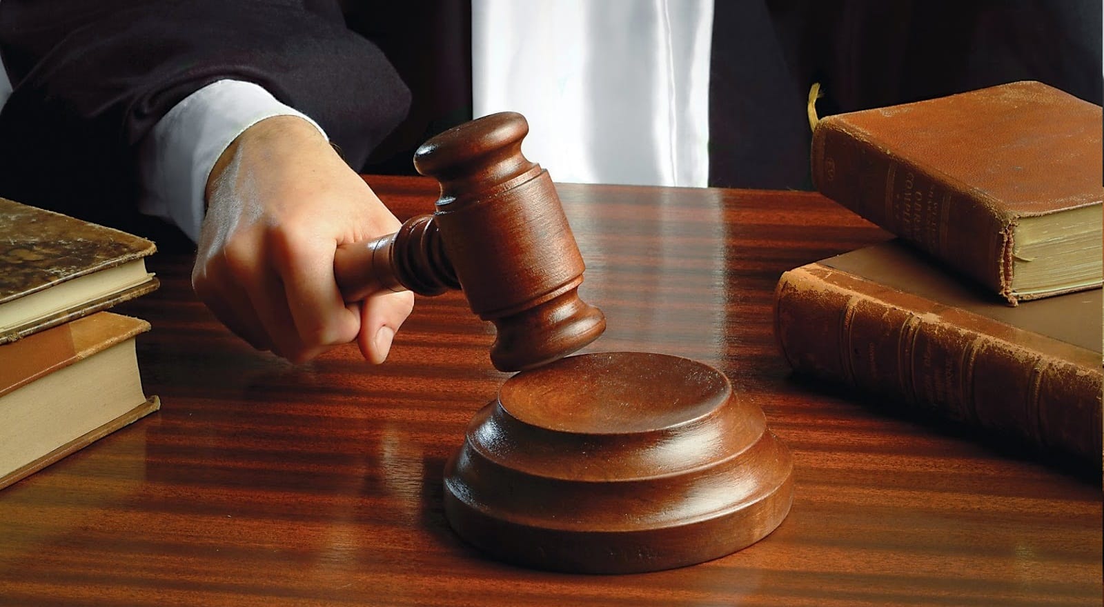 بعد قتلهم لشقيقين بشفشاون.. الحكم بالاعدام والمؤبد على أب وأبنائه 1 العدالة