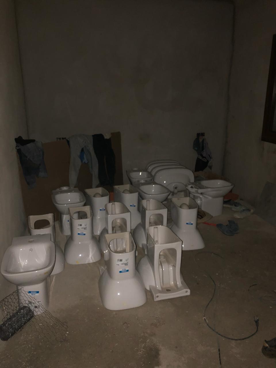 البناء العشوائي بألمينا.. لعبة القط والفأر مع عامل المضيق الفنيدق "جاري" 7 IMG 20181103 WA0026