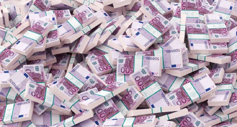 البنك الأوروبي ينهي العمل بالأوراق النقدية من فئة 500 أورو