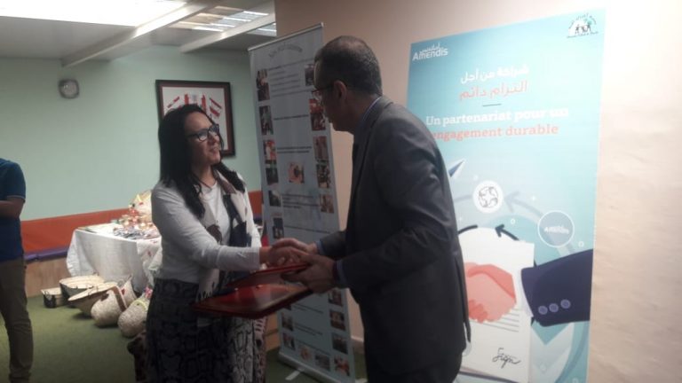 أمانديس توقع اتفاقية شراكة مع جمعية أطفال جنة 3 أمانديس توقع اتفاقية شراكة مع جمعية أطفال جنة