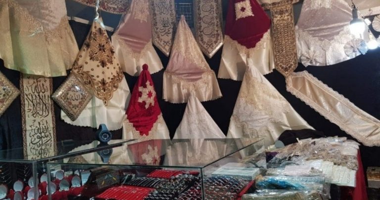 غضب بين تجار مرتيل بسبب المعارض التجارية