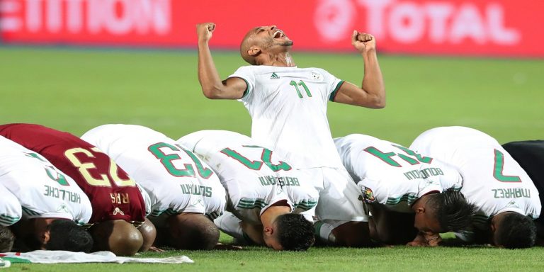 هكذا هنأ الملك محمد السادس الجزائريين بفوز منتخبهم بكأس إفريقيا