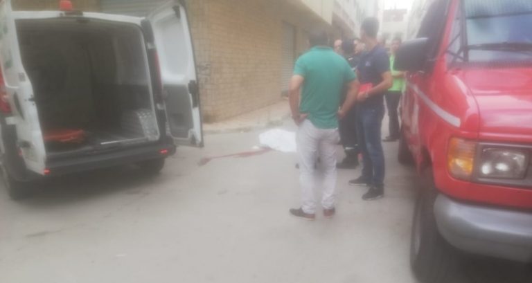 يومين بعد الحادث الاول بتطوان.. سقوط سيدة من الطابق الثالث أيضا 9 يومين بعد الحادث الاول بتطوان.. سقوط سيدة من الطابق الثالث أيضا