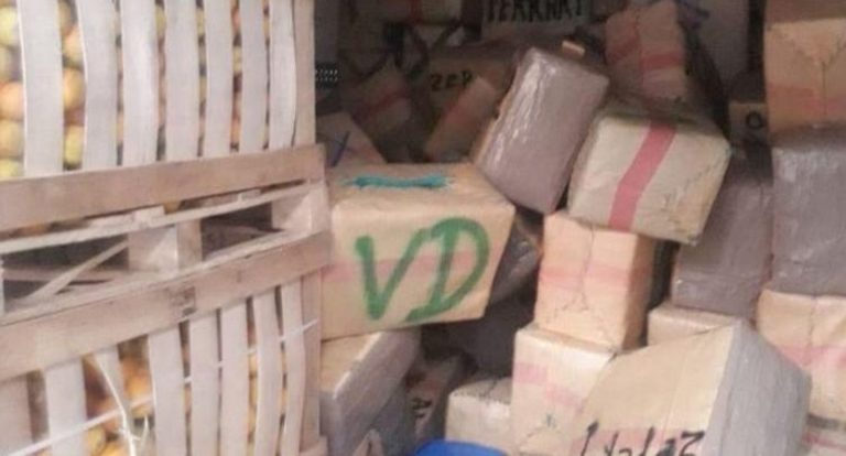 معطيات جديدة في محاولة تهريب أطنان من المخدرات في شاحنة بطنجة