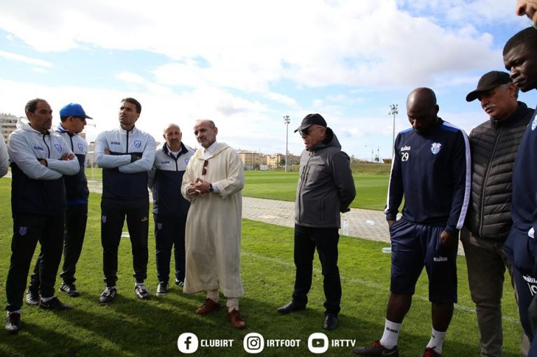هذا موعد انتهاء صلاحية "اللجنة الموقتة الحالية" للإتحاد طنجة لكرة القدم 12 هذا موعد انتهاء صلاحية “اللجنة الموقتة الحالية” للإتحاد طنجة لكرة القدم