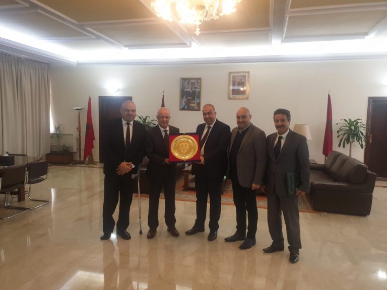 الوالي امهيدية يستقبل المكتب المسير للاتحاد طنجة لكرة السلة