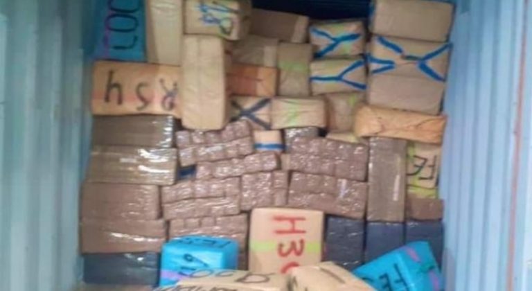 مصالح أمن طنجة تبحث عن متورطين في تهريب حشيش من الميناء المتوسطي