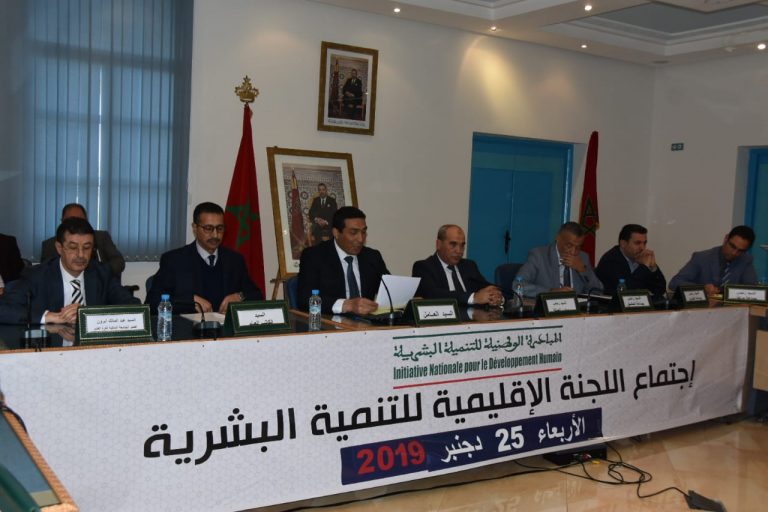 جاري يستضيف أبرون بهدف توسيع القاعدة الرياضية بعمالة المضيق الفنيدق. 3 جاري يستضيف أبرون بهدف توسيع القاعدة الرياضية بعمالة المضيق الفنيدق.
