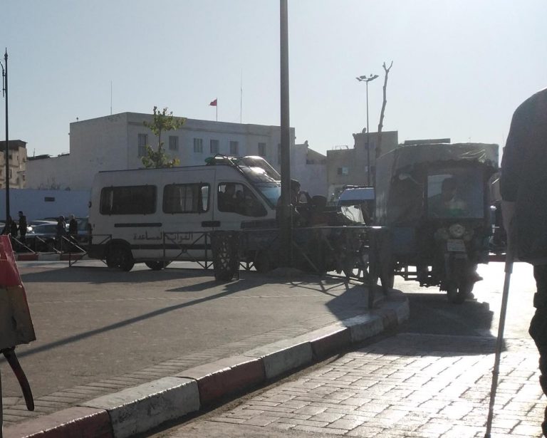 طنجة.. عون السلطة يسخر "البلطجية"لعرقلة عمل الصحفيين لهذه الأسباب 17 طنجة.. عون السلطة يسخر “البلطجية”لعرقلة عمل الصحفيين لهذه الأسباب