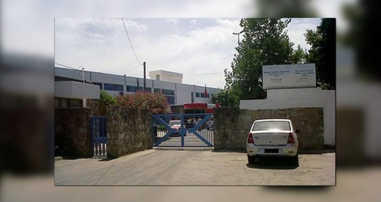 طنجة.. حالة استنفار بمستشفى "الدوق دي طوفار" في انتظار استقبال إمرأة يتشبه حملها لفيروس "كورونا" 11 طنجة.. حالة استنفار بمستشفى “الدوق دي طوفار” في انتظار استقبال إمرأة يتشبه حملها لفيروس “كورونا”