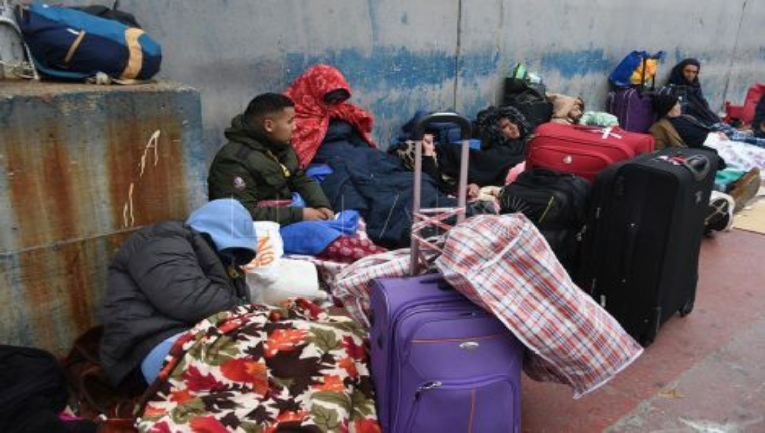 تسجيلات صوتية توهم العالقين بسبتة بفتح الحدود لعودتهم للمغرب 1