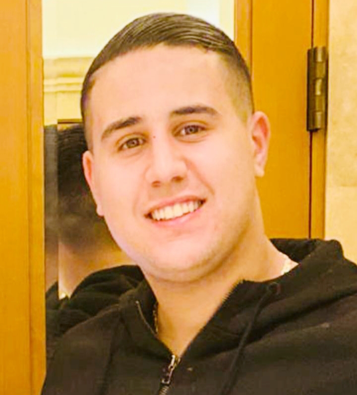 هكذا أصبح الطنجاوي "رشيد أنجري" أصغر مدير أعمال للفنانين بالمغرب 7 هكذا أصبح الطنجاوي “رشيد أنجري” أصغر مدير أعمال للفنانين بالمغرب