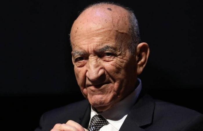 محمد الملاحي يعزي في وفاة المجاهد "اليوسفي" ويعدد مناقبه 11 محمد الملاحي يعزي في وفاة المجاهد “اليوسفي” ويعدد مناقبه