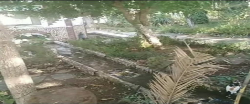 محاولات إعادة الحياة لحدائق قرية بنقريش المنكوبة 2 IMG 20200808 WA0006 copy 1800x750