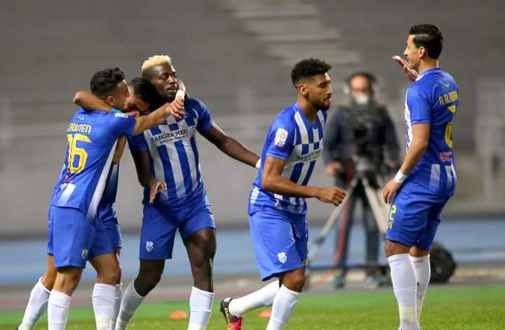 كلاسيكو الشمال ينتهي بتعادل إيجابي واتحاد طنجة ياصل الصدارة 1 FB IMG 1608496230785