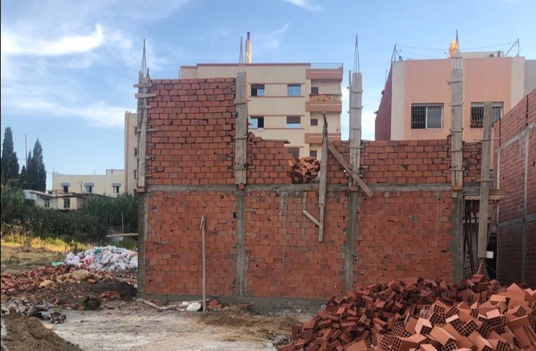 أشهر قبل الإنتخابات.. منتخبون ومسؤولون ترابيون في "قفص الإتهام" بسبب "البناء العشوائي" بالعوامة 1 IMG 20210119 170332