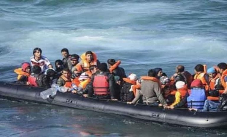عشرات المهاجرين المغاربة بينهم معتقلون سابقون يصلون إلى اسبانيا