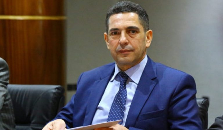إعفاء مدير ثانوية بتطوان رفض تسليم لوائح الأساتذة المضربين