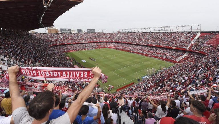 عودة الجمهور إلى الملاعب الإسبانية