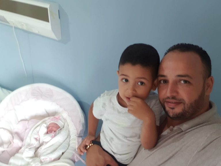تهنئة بمناسبة ازدياد مولودة لصديقنا عادل أسكين