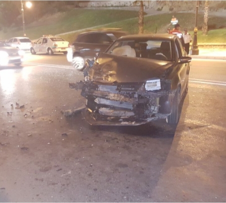 منعش عقاري يدهس شابا بكورنيش مرقالة والاخير في حالة خطيرة