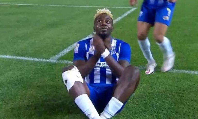 بسبب كورونا..الغابوني "مي أكسيل" يتغيب في مواجهة بلده ضد المنتخب المغربي 11 بسبب كورونا..الغابوني “مي أكسيل” يتغيب في مواجهة بلده ضد المنتخب المغربي