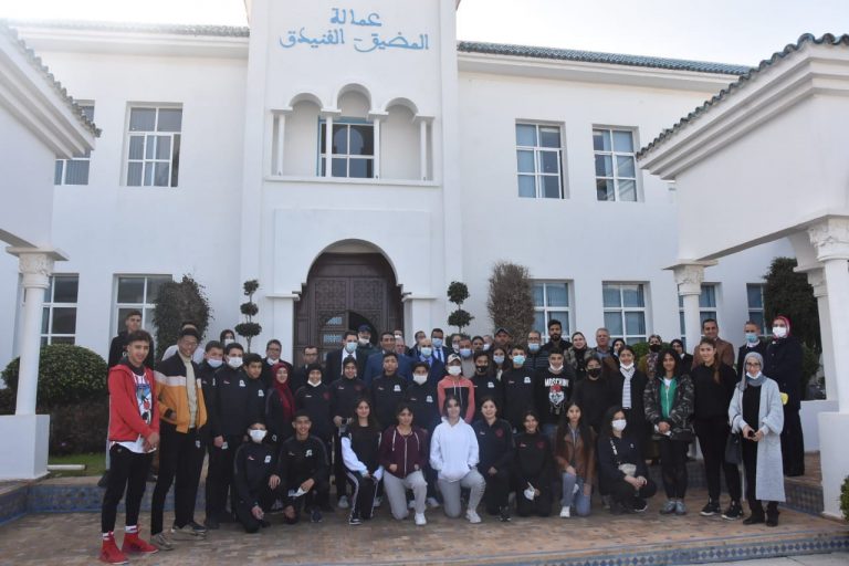 اللجنة الإقليمية للتنمية البشرية بعمالة المضيق الفنيدق تؤكد على ضرورة الرقي بخدمات المراكز الاجتماعية