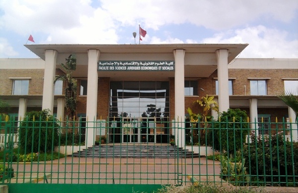 بعد الجنس مقابل النقط .. التزوير والاتجار في البحوث يعصف بكلية القانون بسطات