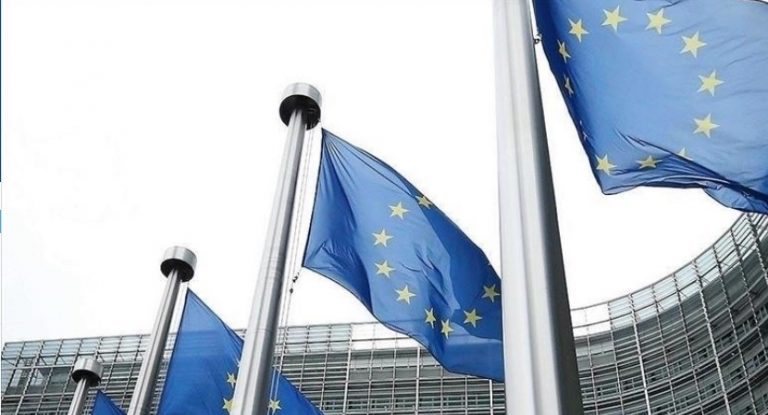 اتصالات أوروبية مغربية لإعادة فتح المعابر مع سبتة ومليلية 7 اتصالات أوروبية مغربية لإعادة فتح المعابر مع سبتة ومليلية