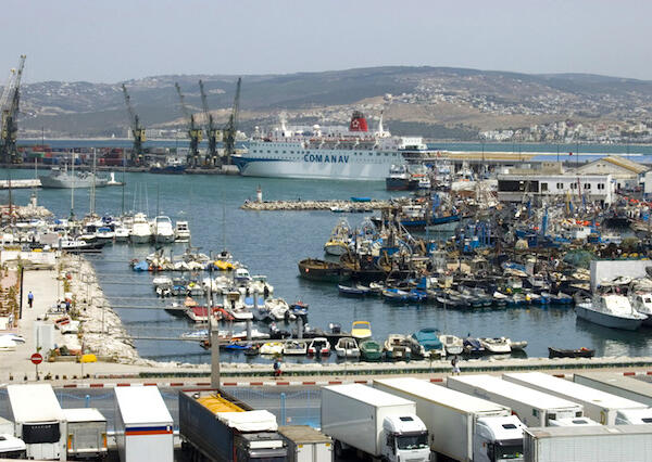 وفد برلماني بريطاني يزور طنجة لتعزيز العلاقات الاقتصادية مع المغرب