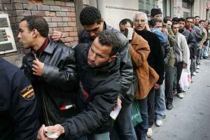 قرار إسباني سيمكن المهاجرين المغاربة من الحصول&hellip;