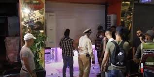 إغلاق مقهى فاخر بطنجة يعود لمغني معروف بالشمال