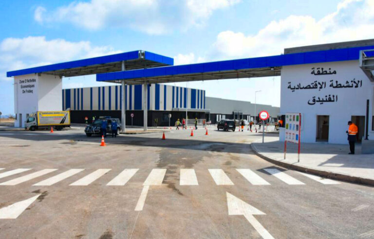 ممثلوا الجهة ينسحبون من الأبواب المفتوحة لمنطقة الانشطة الاقتصادية بالفنيدق 5 ممثلوا الجهة ينسحبون من الأبواب المفتوحة لمنطقة الانشطة الاقتصادية بالفنيدق