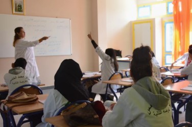 تأخر صرف مستحقات منشطي التعليم الاستدراكي يربك مراكز طنجة ويهدد جهود محاربة الهدر المدرسي