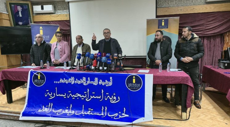 تيار "الحروني" بحزب الشمعة يدعو الى توحيد نضالات الطبقة العاملة 9 تيار “الحروني” بحزب الشمعة يدعو الى توحيد نضالات الطبقة العاملة