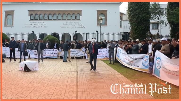 نقابة المصرفين التربويين بتطوان تتهم مسؤولي التعليم بالجهة بـ"الارتجال" وتلوّح بخوض معارك نضالية 6 نقابة المصرفين التربويين بتطوان تتهم مسؤولي التعليم بالجهة بـ”الارتجال” وتلوّح بخوض معارك نضالية